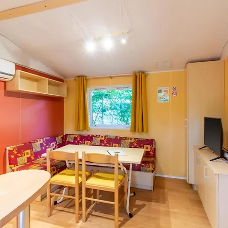 Mobilhome Chataignier 4p Climatise Saint-Martial-de-Nabirat